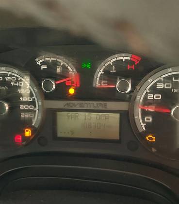 FIAT IDEA 1.8 MPI ADVENTURE 16V FLEX 4P MANUAL FIAT IDEA 1.8 MPI ADVENTURE 16V FLEX 4P MANUAL